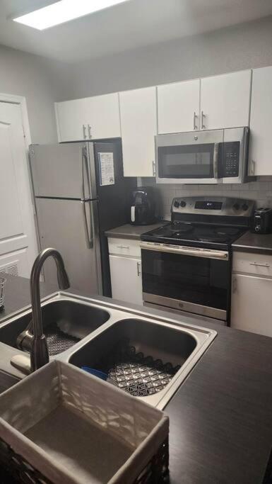 Modern 2Br Oasis! Apartman Phoenix Kültér fotó